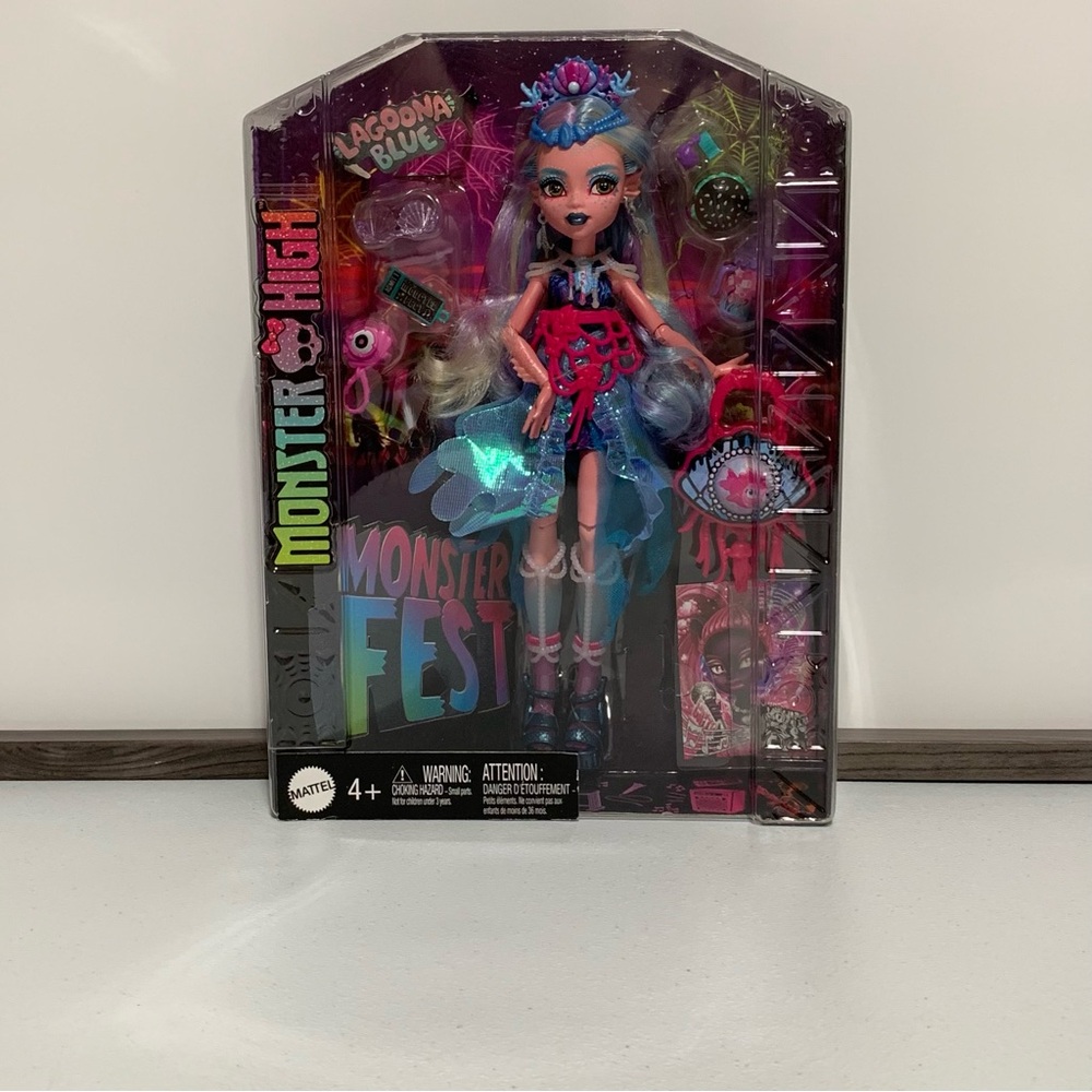 Monster High®: Lagoona Blue™ Monster Fest Fashion Doll with Accessories-New